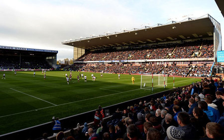 大的市场和 大的市场和